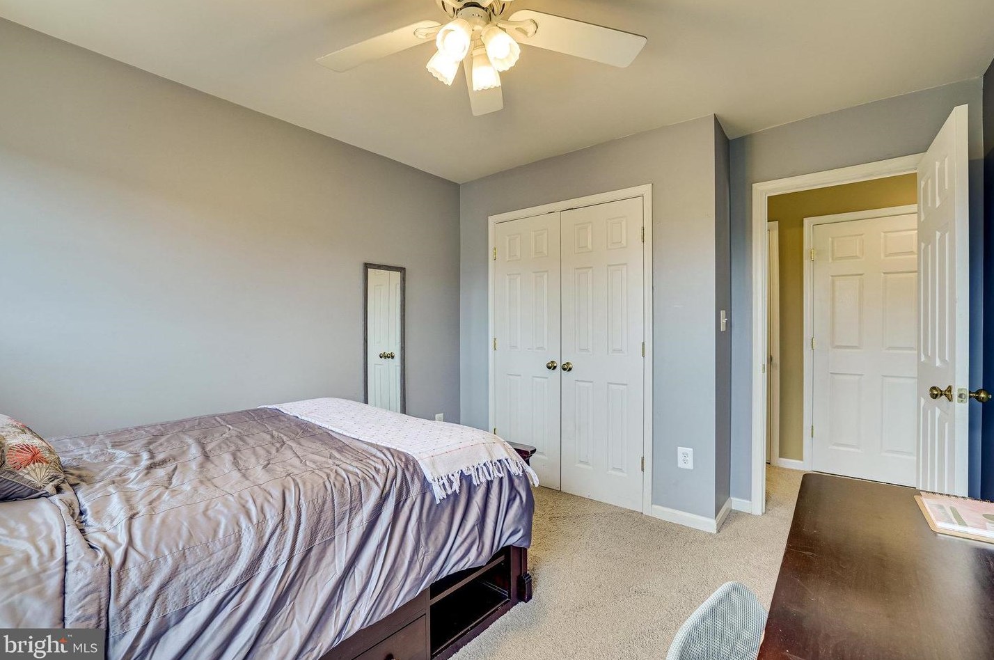 46683 Cavendish Sq, Sterling VA  20165-4324 exterior