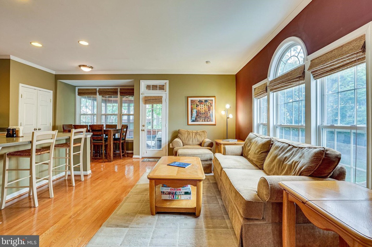 46683 Cavendish Sq, Sterling VA  20165-4324 exterior