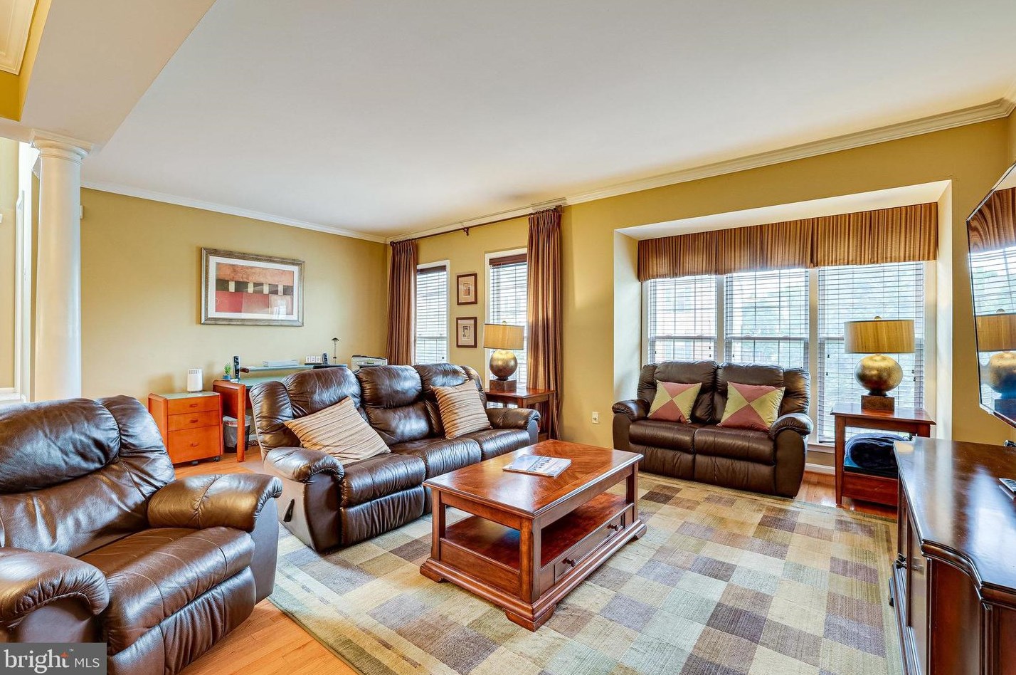 46683 Cavendish Sq, Sterling VA  20165-4324 exterior