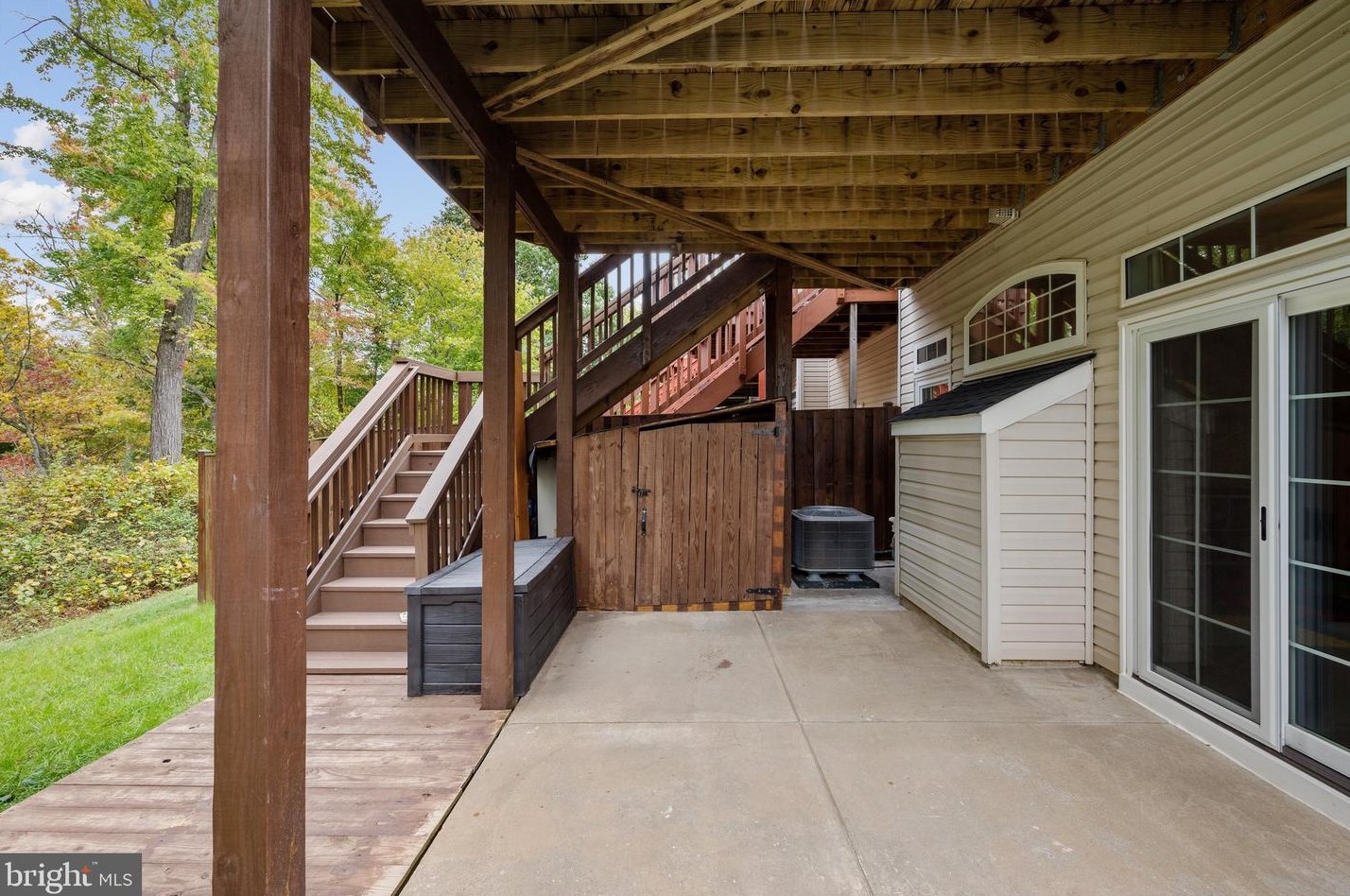 22340 Great Trail Ter, Dulles VA  20164-5228 exterior