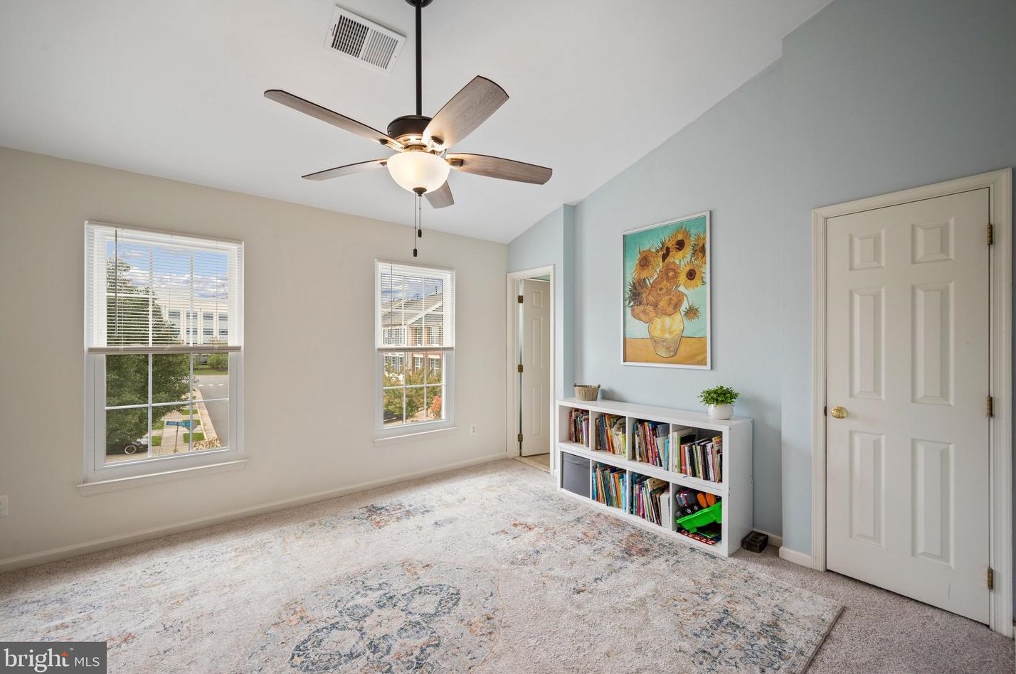 22340 Great Trail Ter, Dulles VA  20164-5228 exterior