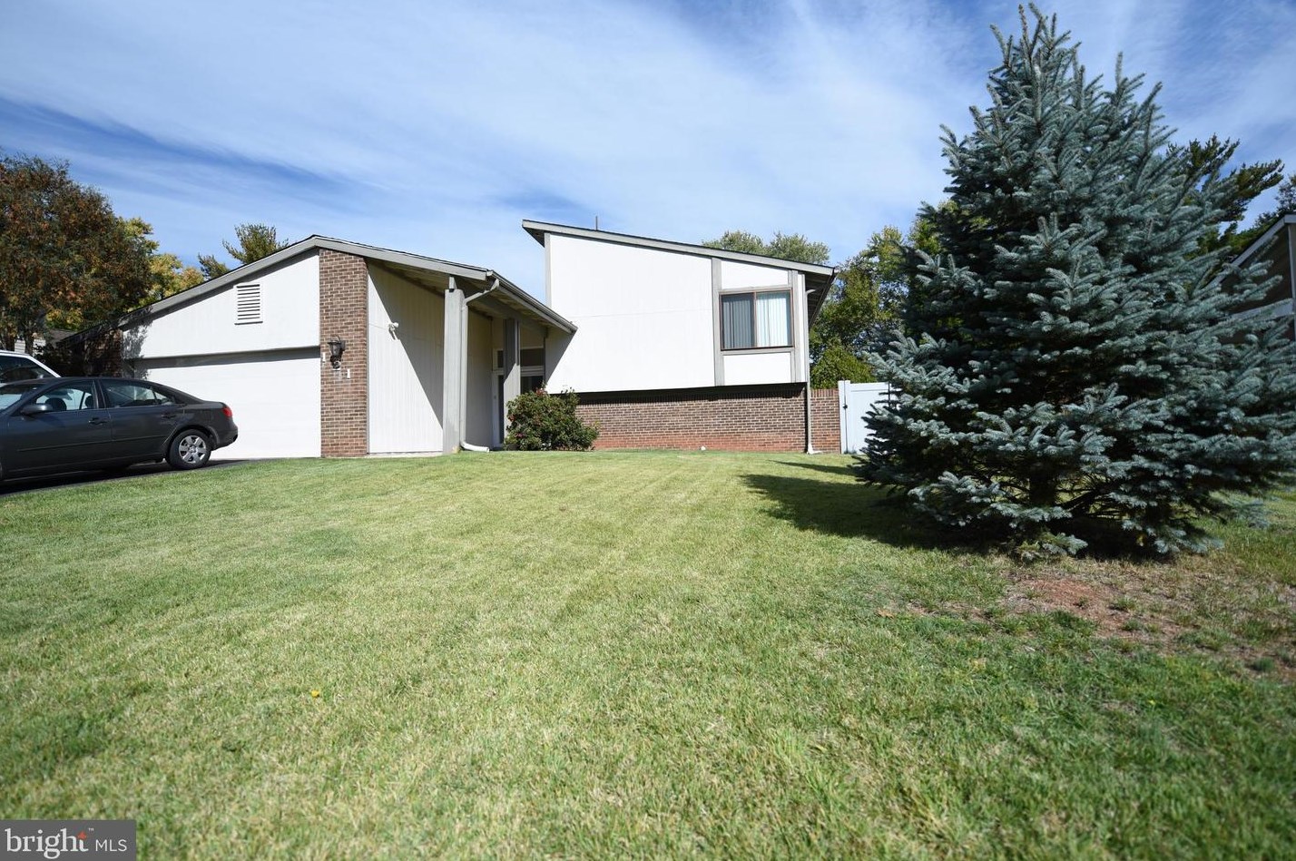 121 Wrightwood Pl, Dulles VA  20164-1130 exterior