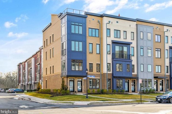 23665 Hopewell Manor Ter, Ashburn, VA 20148