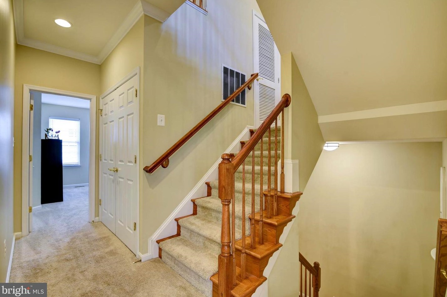 42494 Legacy Park Dr, Ashburn VA  20148-5616 exterior