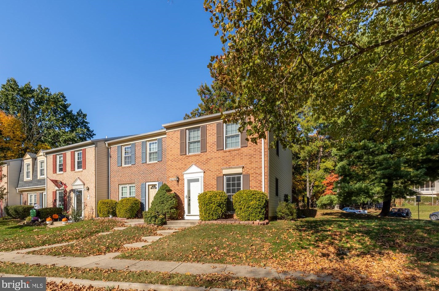 45776 Mayfield Cir, Dulles, VA 20164-4977