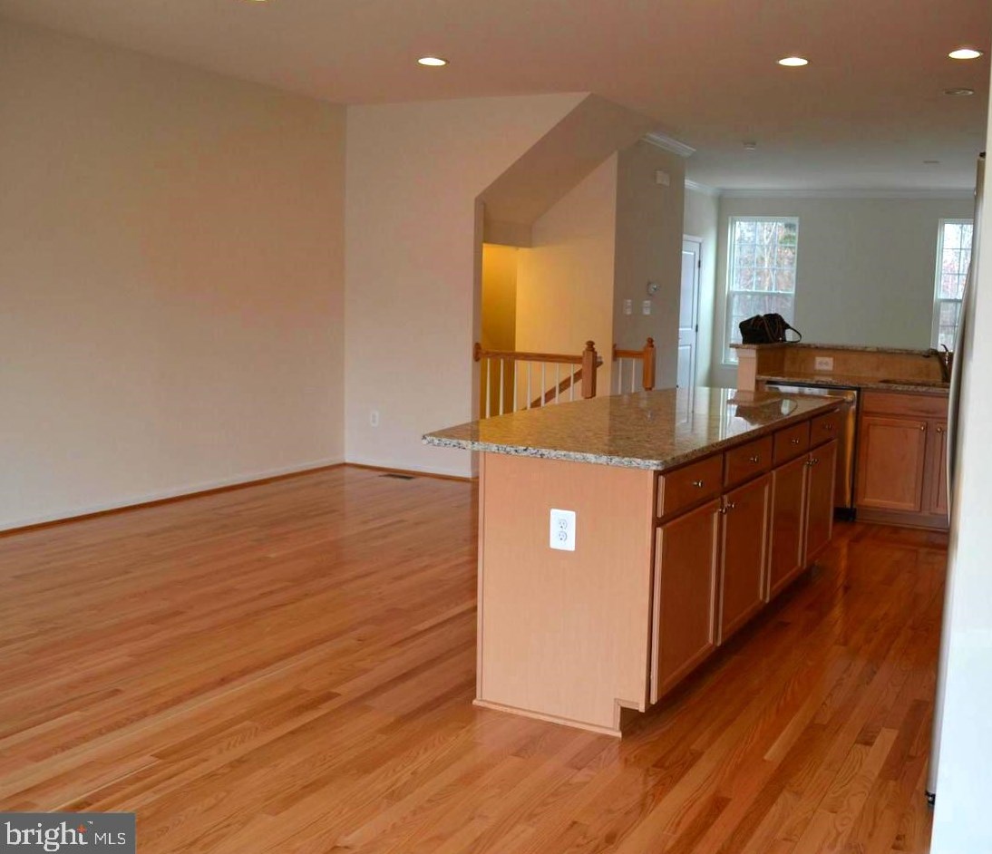 22861 Chestnut Oak Ter, Dulles VA  20166-4464 exterior