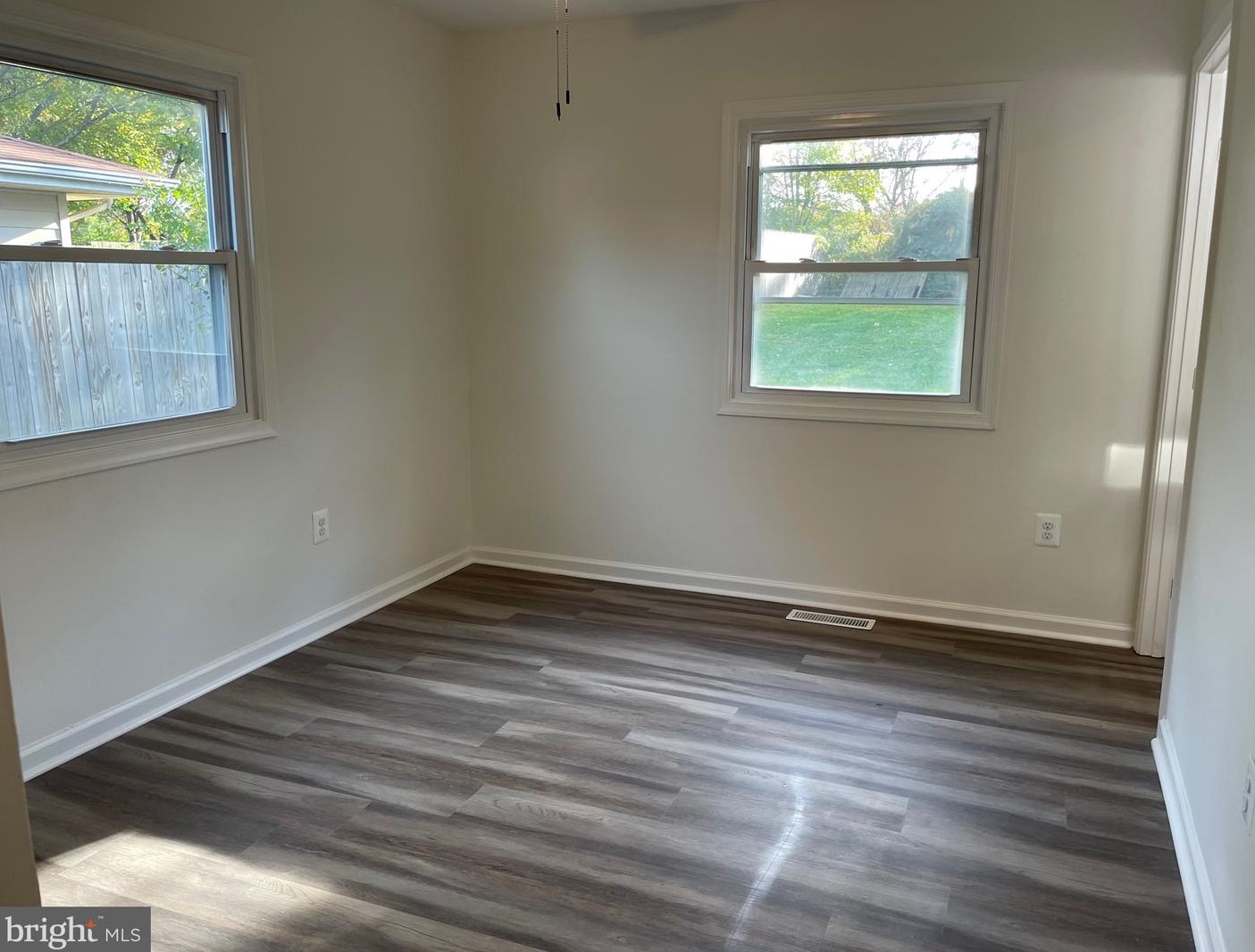 607 Nettle Tree Rd, Dulles VA  20164-4725 exterior