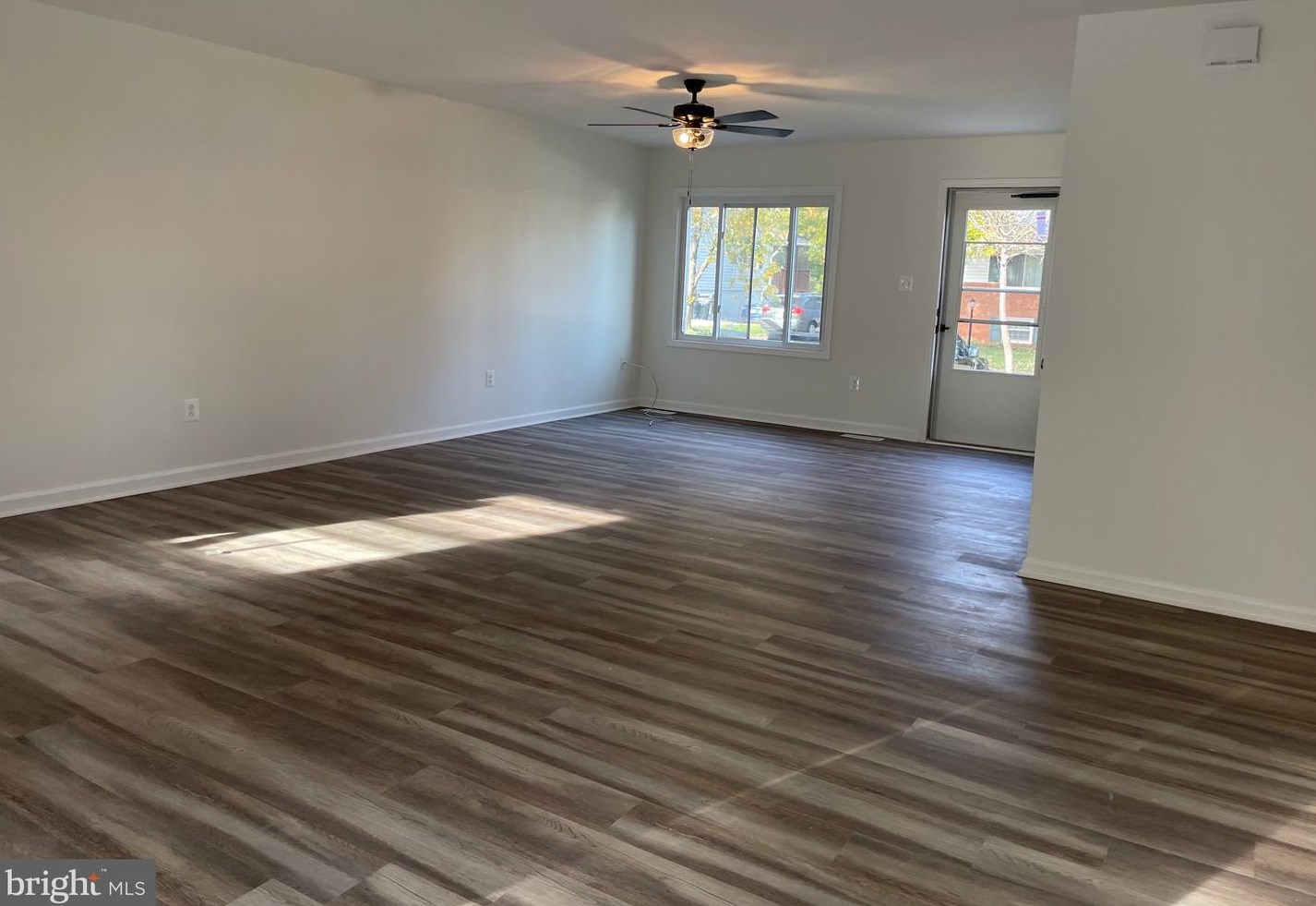 607 Nettle Tree Rd, Dulles VA  20164-4725 exterior