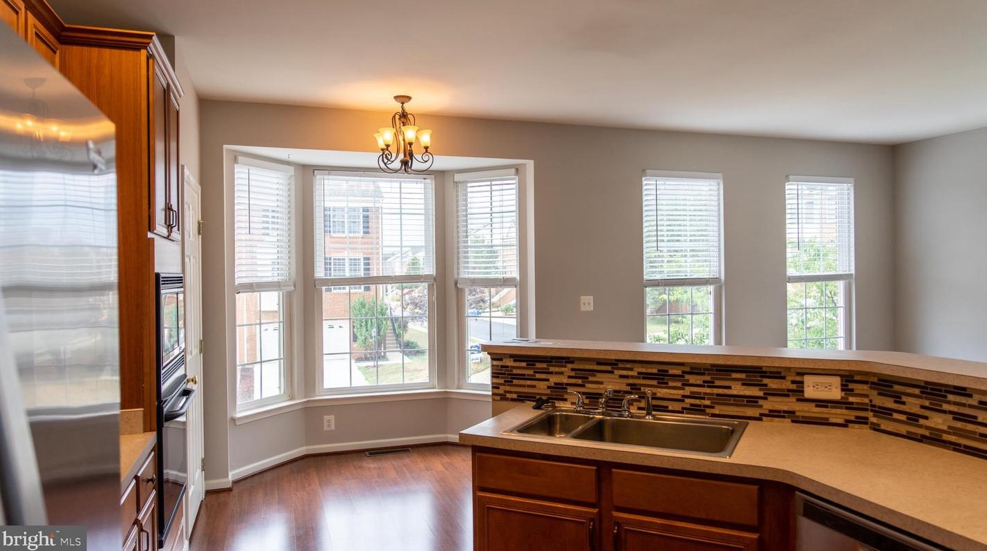 43727 Banshee Heights Ter, Ashburn, VA 20148