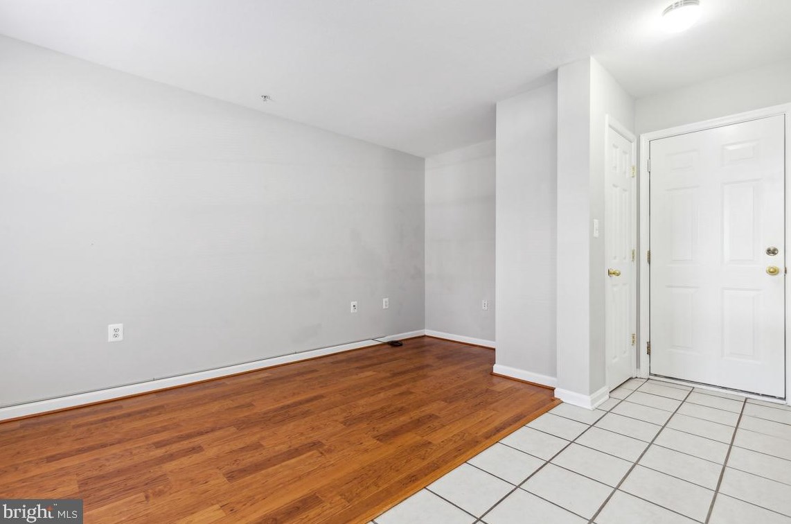21805 Flanders Ct, Ashburn, VA 20147