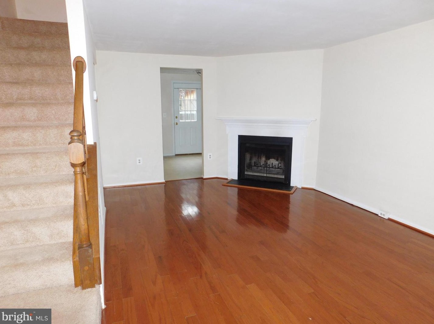 77 Bickel Ct, Dulles, VA 20165
