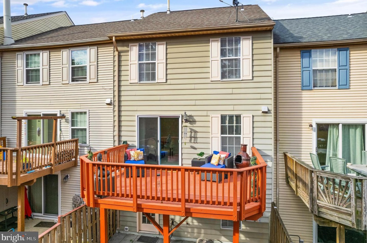 44046 Choptank Ter, Ashburn VA  20147-3943 exterior