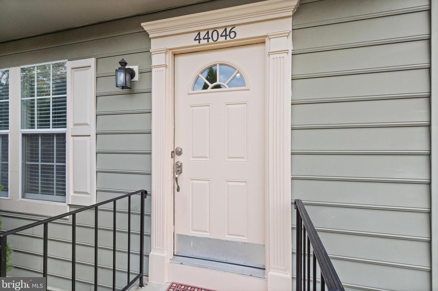 44046 Choptank Ter, Ashburn VA  20147-3943 exterior