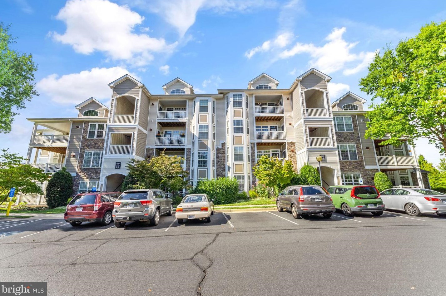 502 Sunset View Terrace Se #407, Leesburg, VA 20175