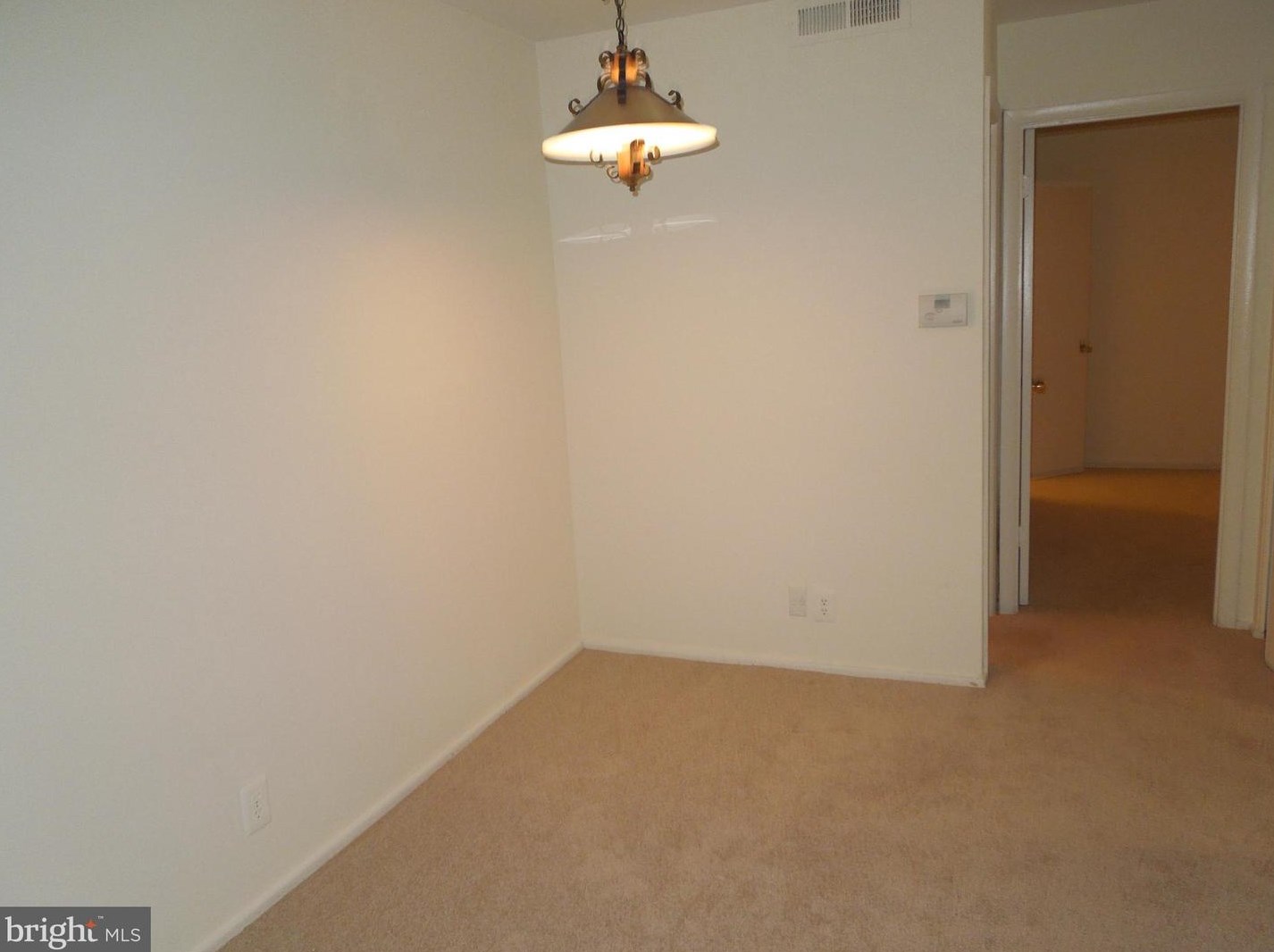 120 Washington St Ne #2, Leesburg, VA 20176