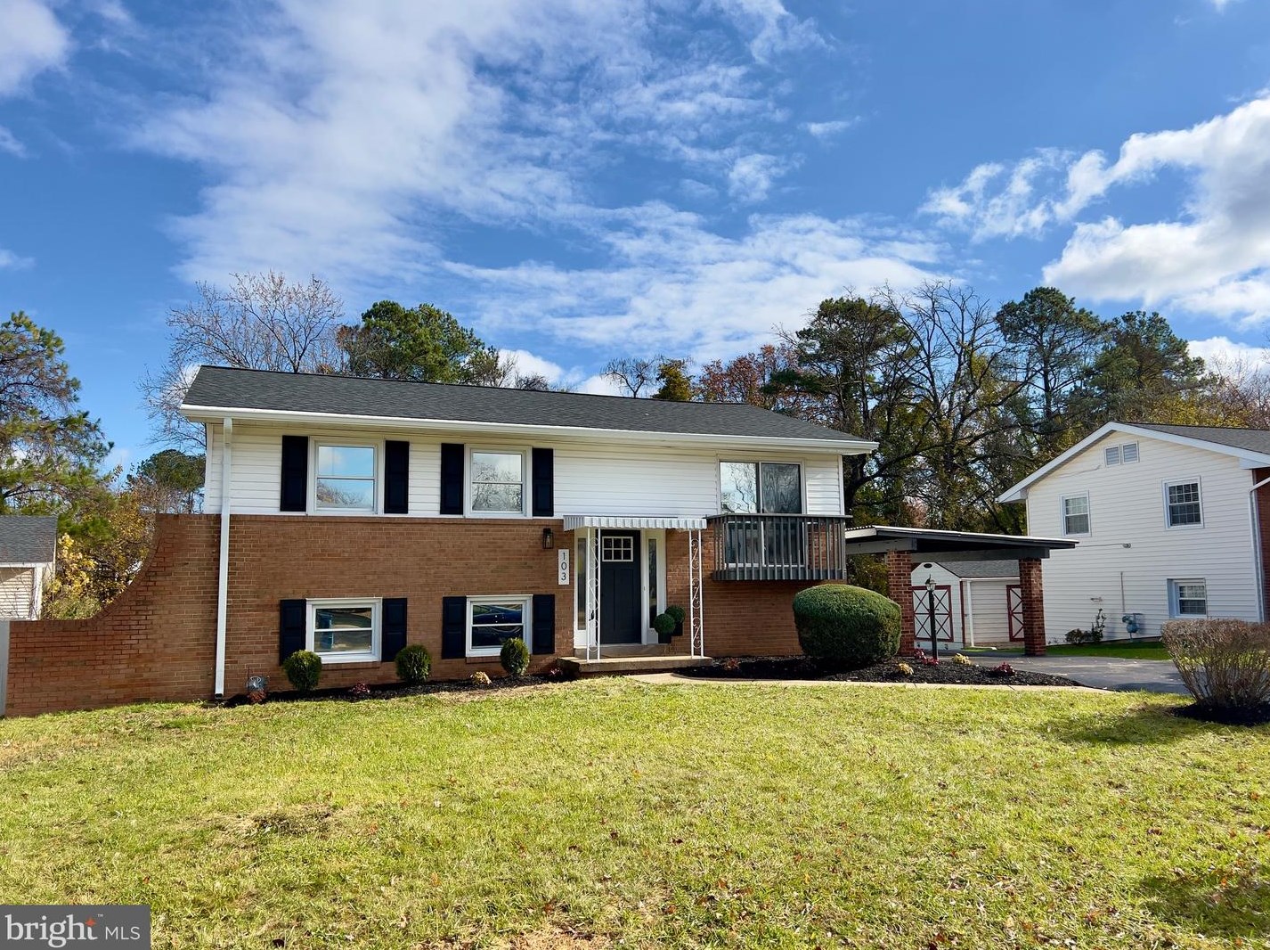 103 Staunton Ave, Dulles, VA 20164-4310