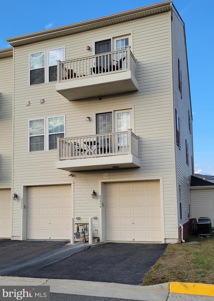 25329 Patriot Terrace, Stone Ridge, VA 20105