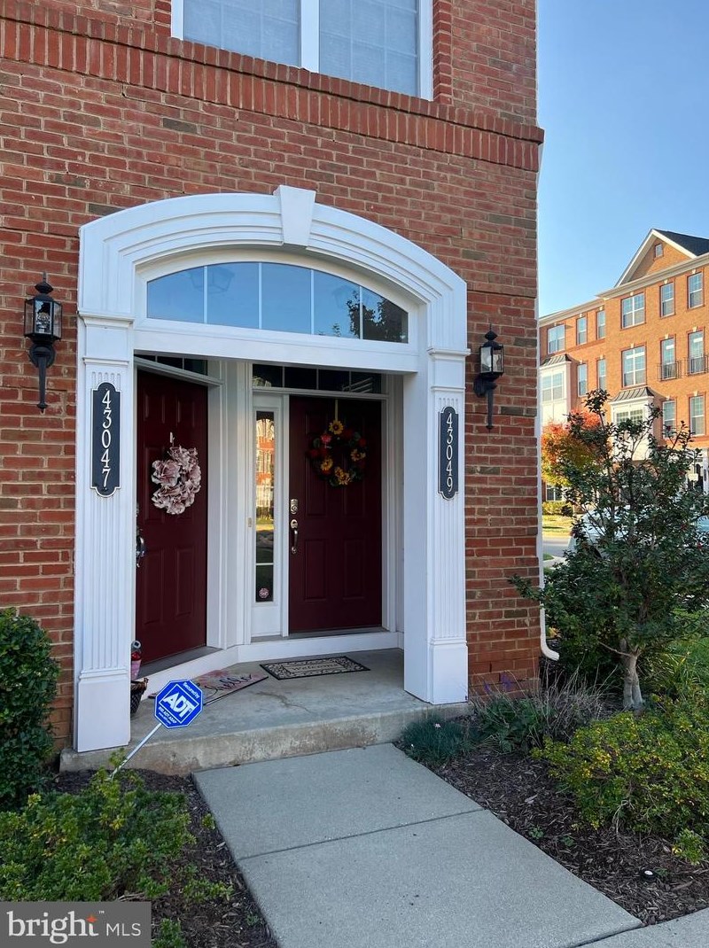 43049 Clarks Mill Ter, Ashburn, VA 20148