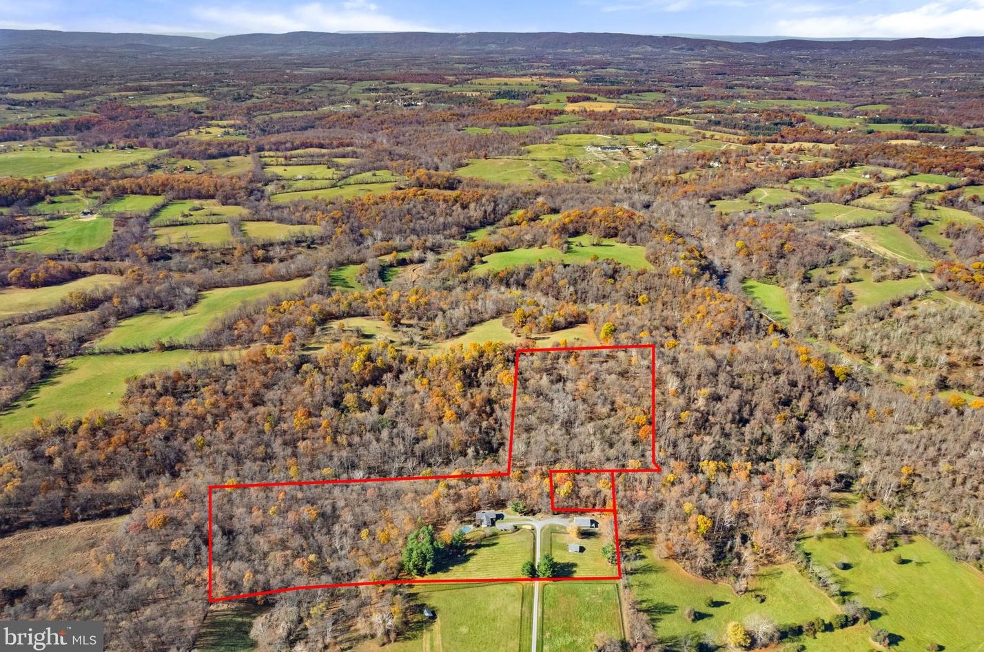 37437 Quanbeck Ln, Middleburg, VA 20117-3255