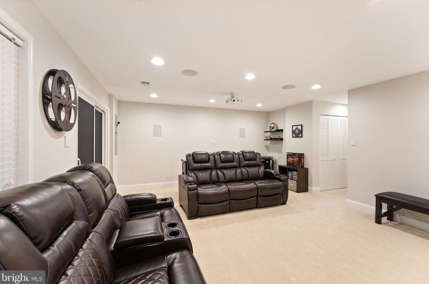 45940 Grammercy Ter, Dulles VA  20166-7806 exterior