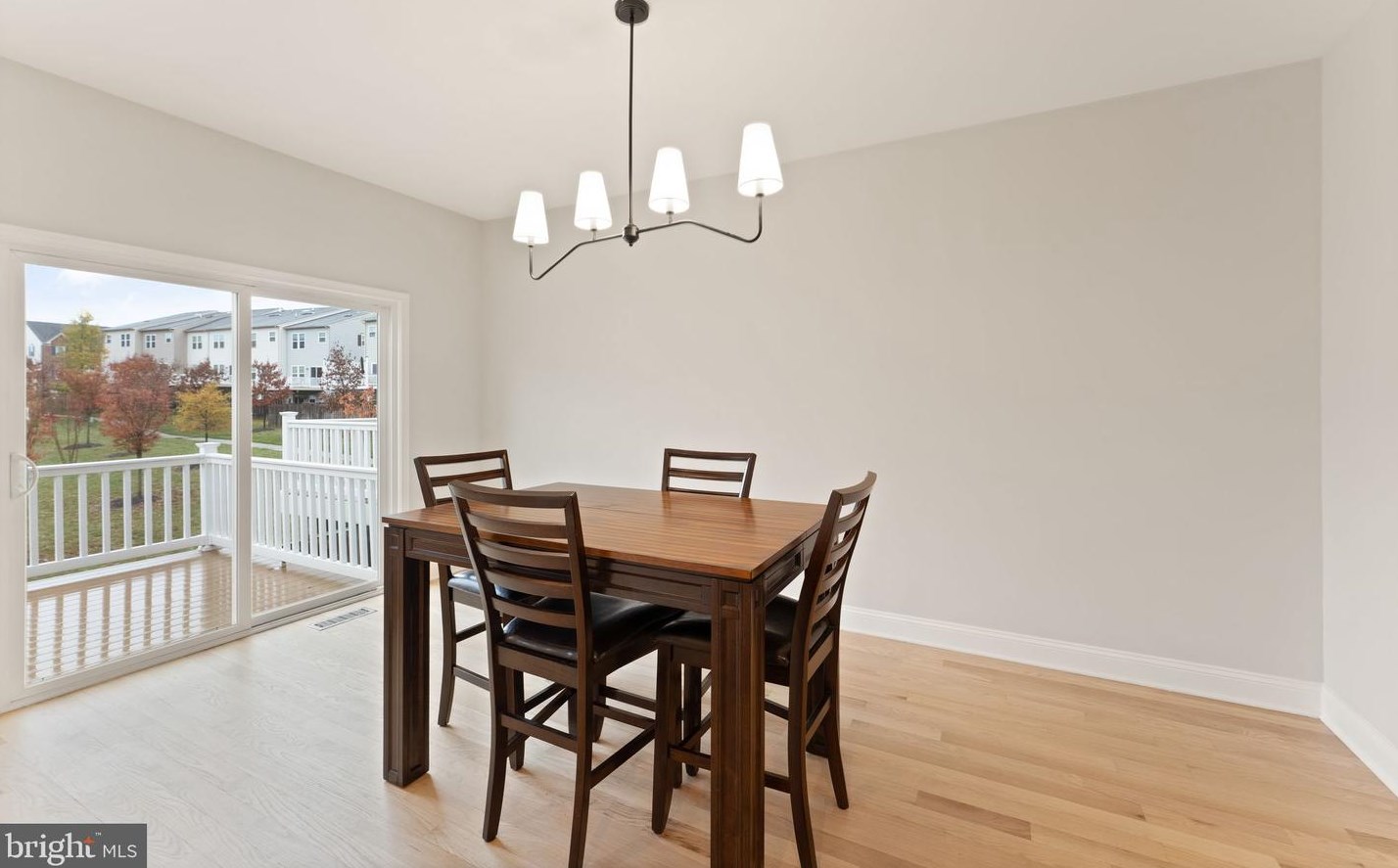 45940 Grammercy Ter, Dulles VA  20166-7806 exterior