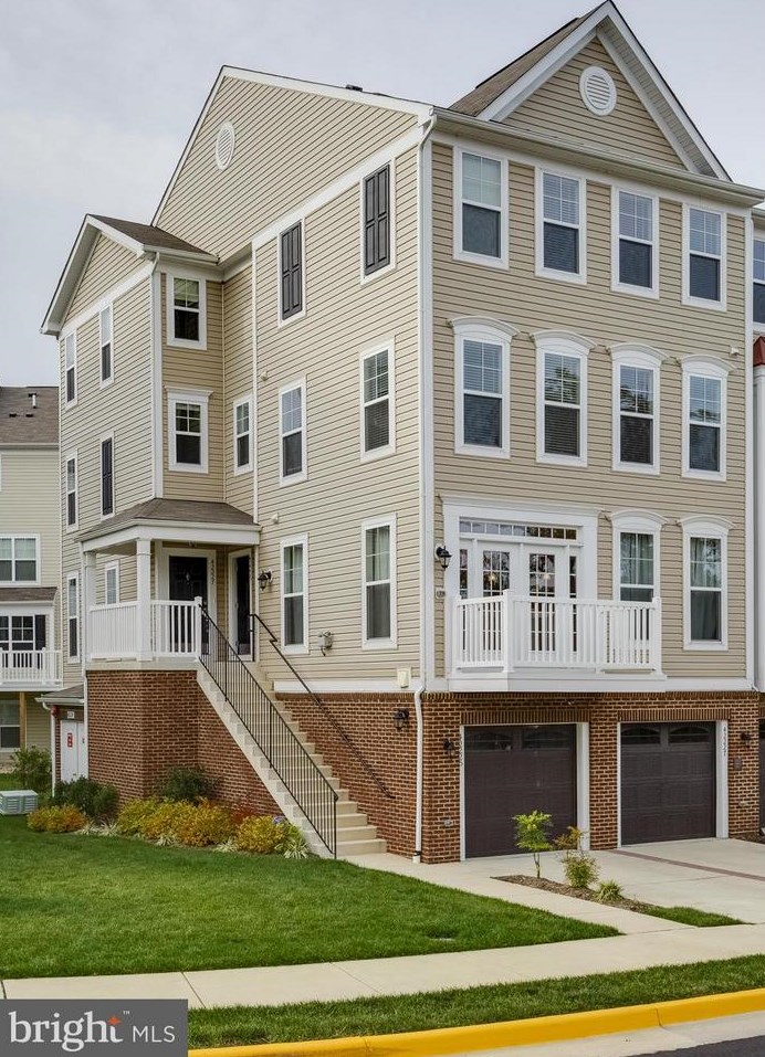 42225 Shorecrest Ter, Stone Ridge, VA 20105