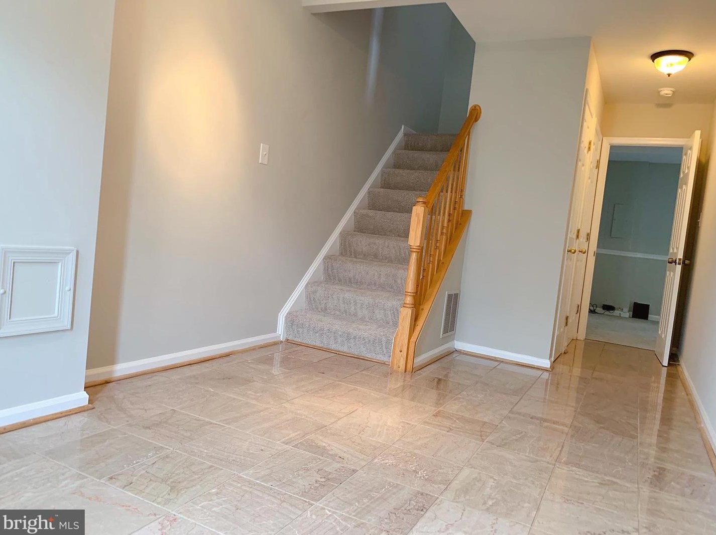 745 Vanderbilt Ter Se, Leesburg, VA 20175