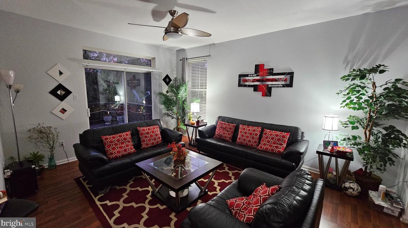 20442 Cool Fern Sq, Ashburn, VA 20147