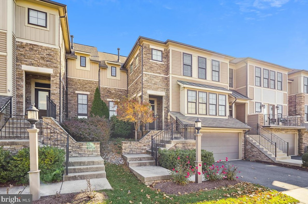 23550 Epperson Sq, Ashburn, VA 20148-7425