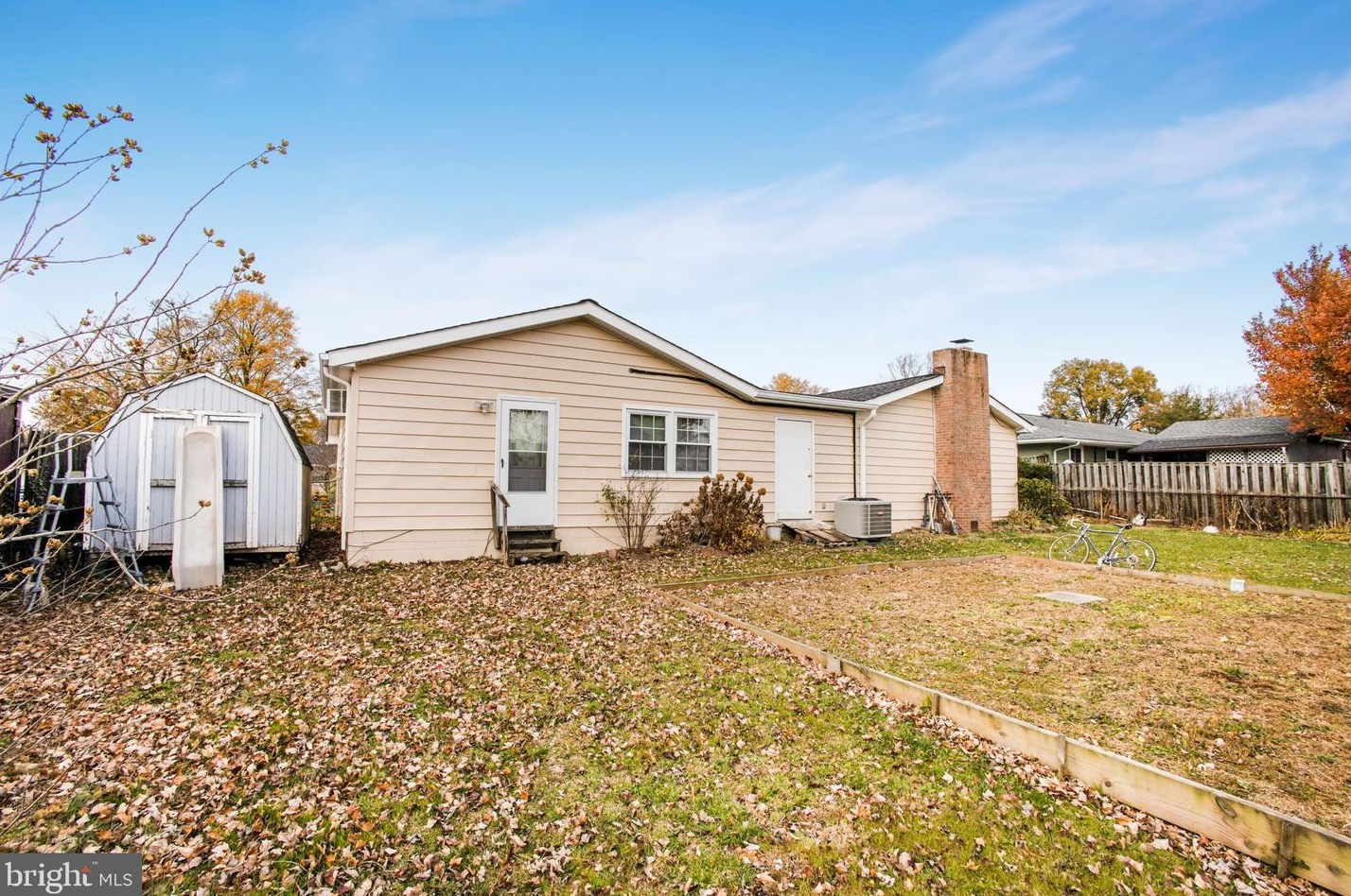 1802 Craig St, Dulles VA  20164-3533 exterior