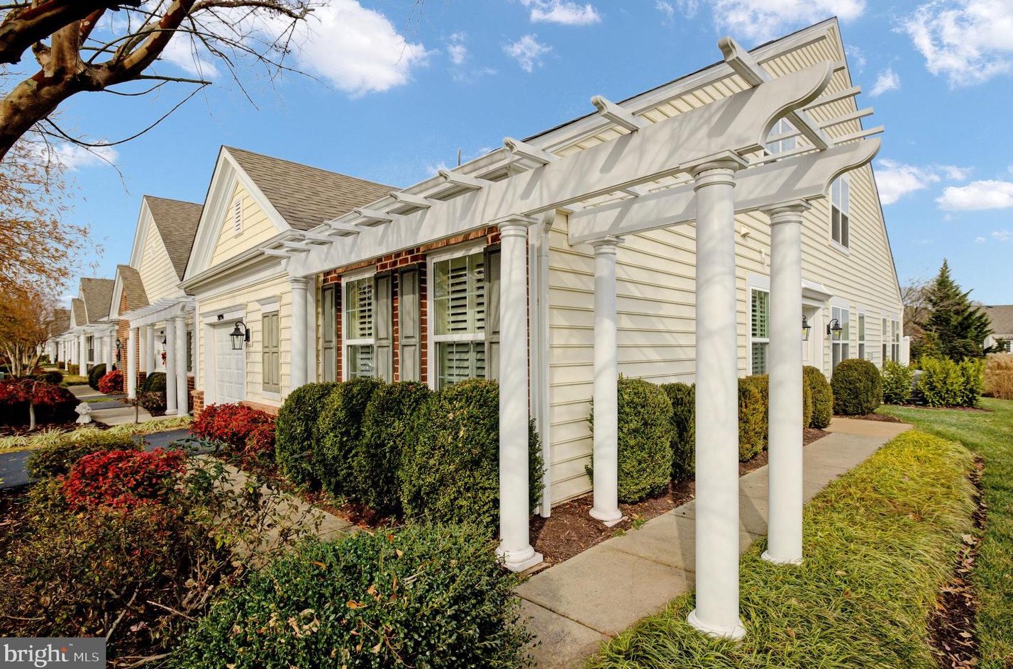 20796 Adams Mill Pl, Ashburn, VA 20147-5506