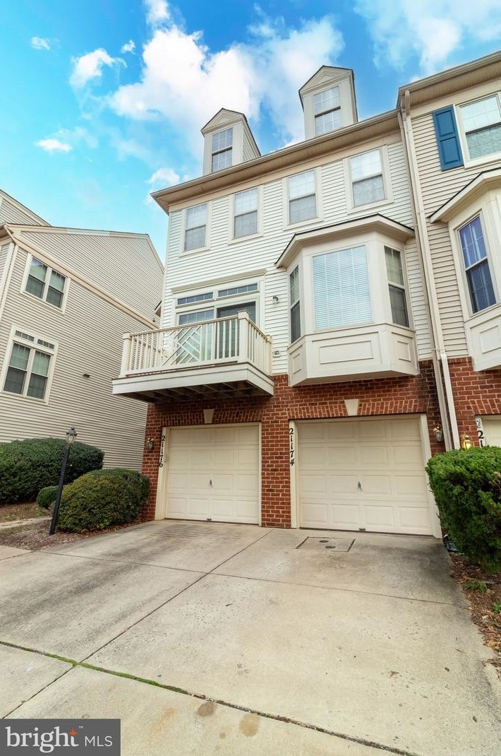 21174 Domain Ter, Dulles, VA 20165