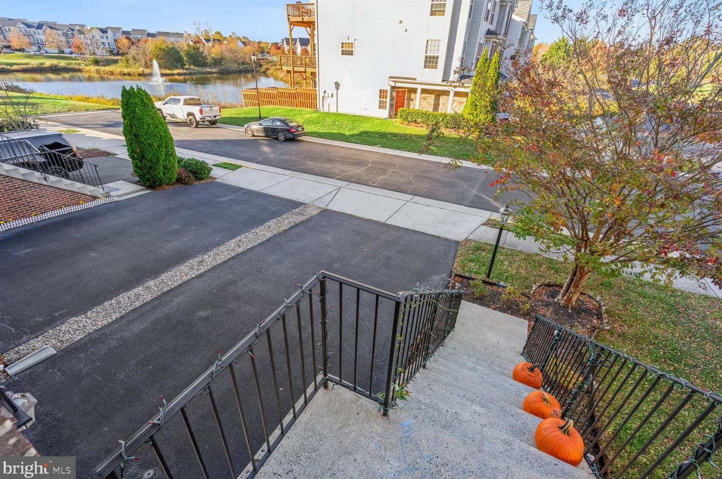 41989 Bushclover Ter, Stone Ridge, VA 20105
