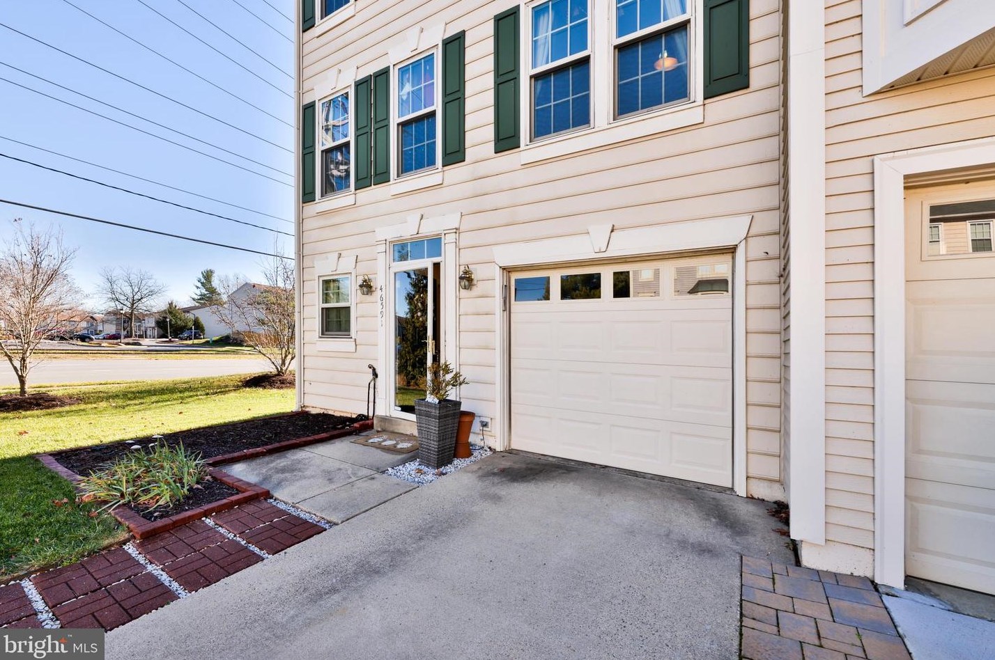 46591 Riverwood Ter, Dulles, VA 20165-7216