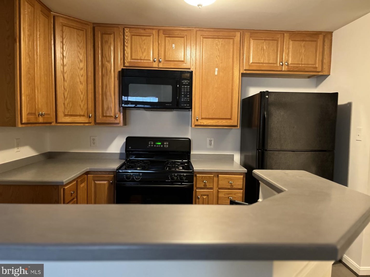 21191 Mcfadden Sq, Dulles, VA 20165