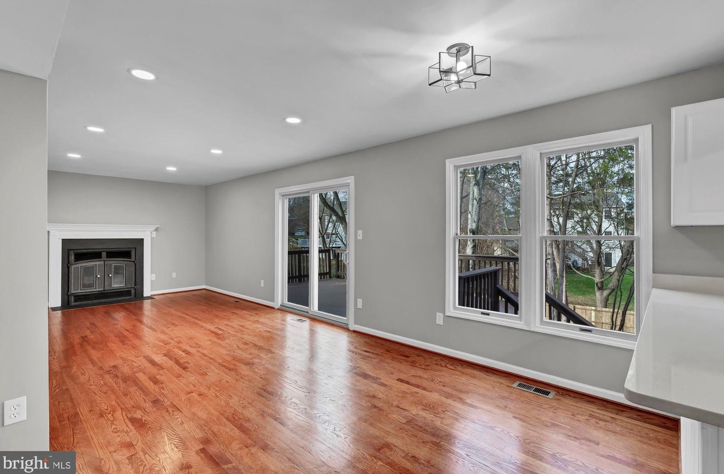 503 Cindy Ct, Dulles VA  20164-1946 exterior