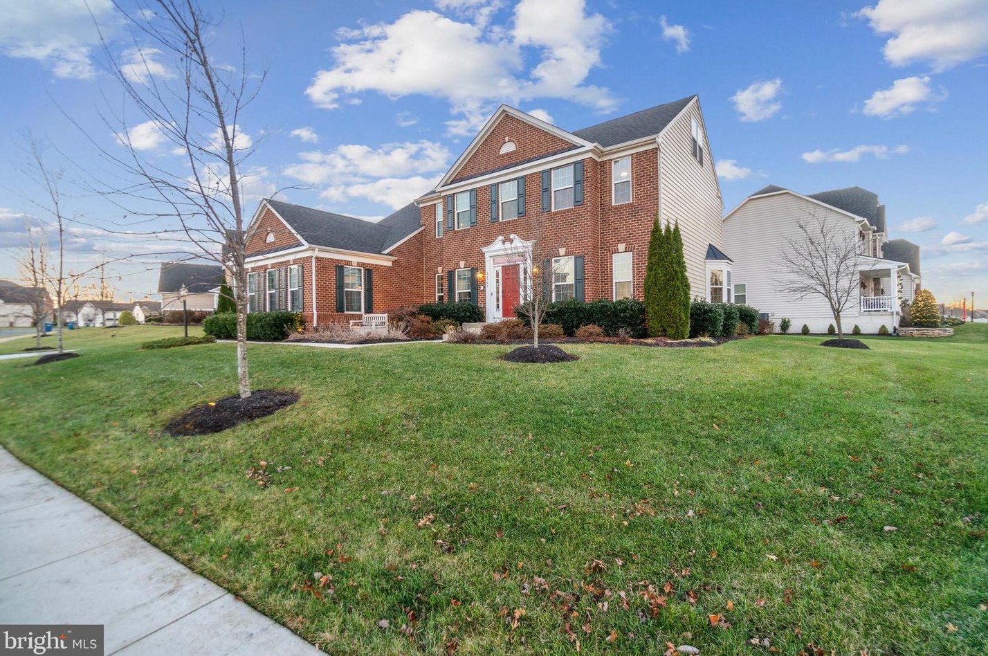 26761 Crusher Dr, Fairfax, VA 20152