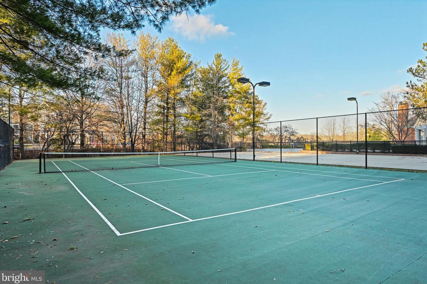 19896 Fieldgrass Sq, Ashburn VA  20147-2760 exterior