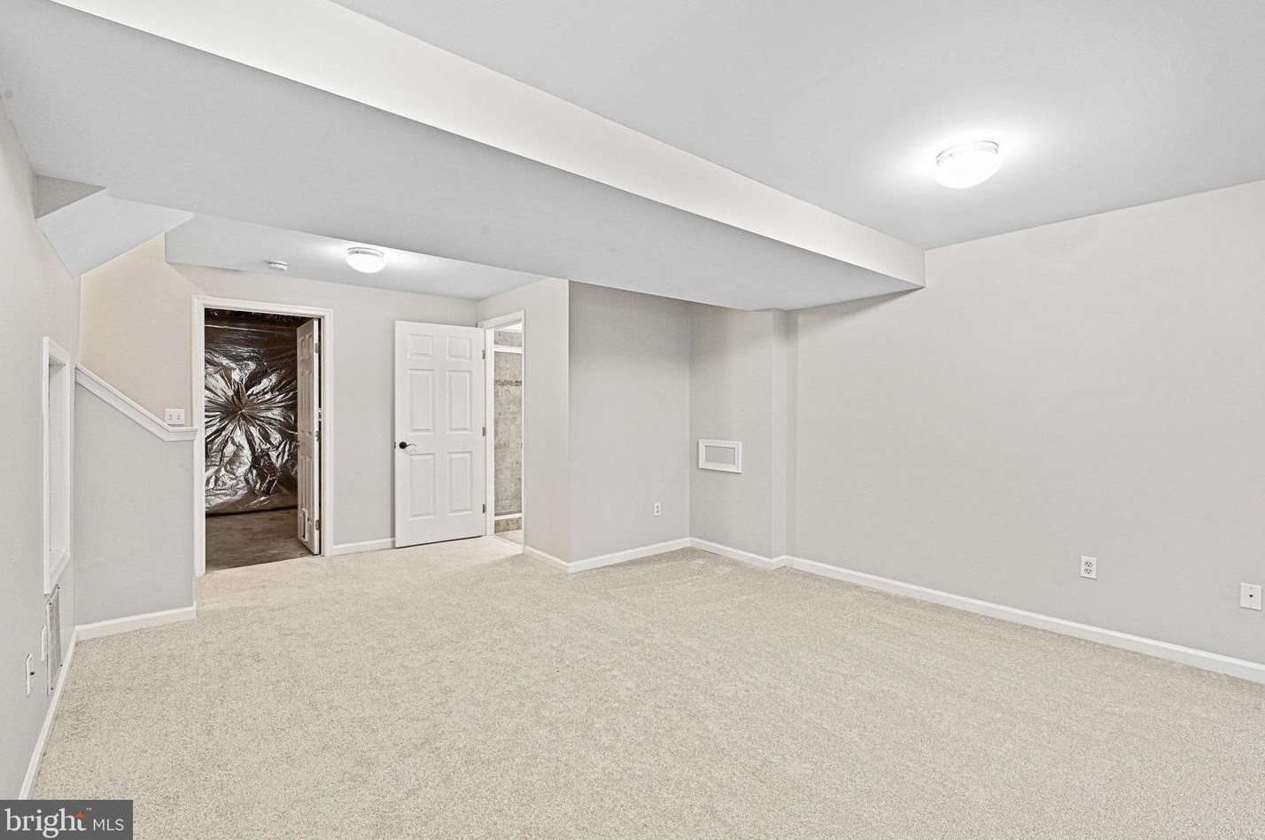 19896 Fieldgrass Sq, Ashburn VA  20147-2760 exterior