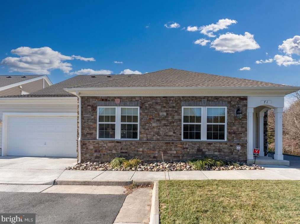 71 Harpers Mill Way, Lovettsville, VA 20180-2046