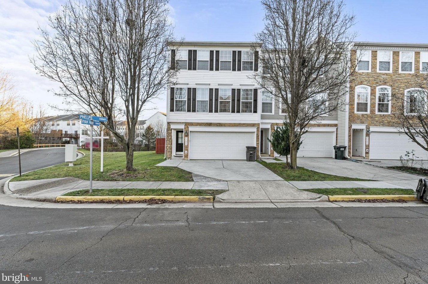 43699 Phelps Ter, Ashburn, VA 20147
