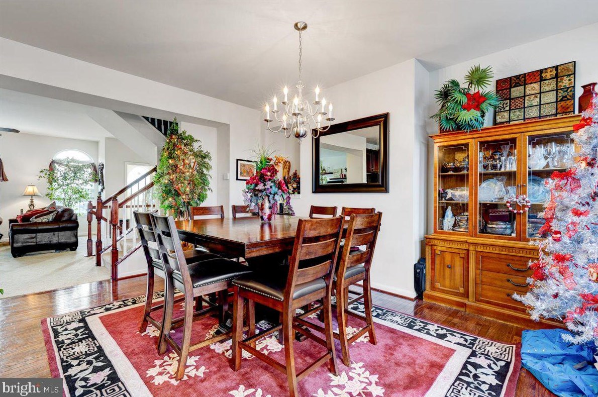 22939 Chinkapin Oak Ter, Dulles VA  20166-7803 exterior