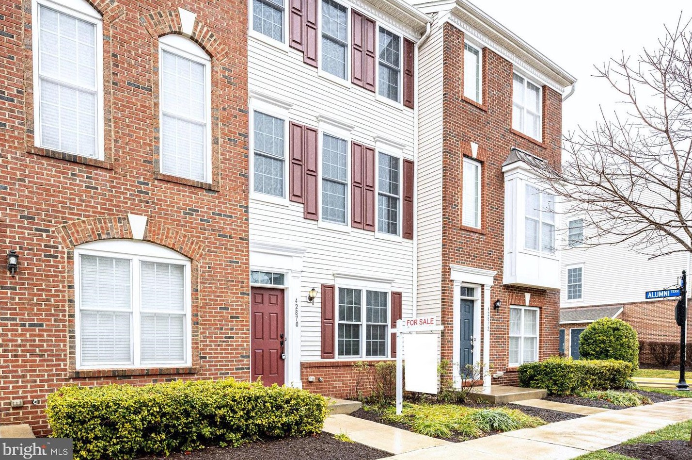42870 Pamplin Ter, Fairfax, VA 20152-6741