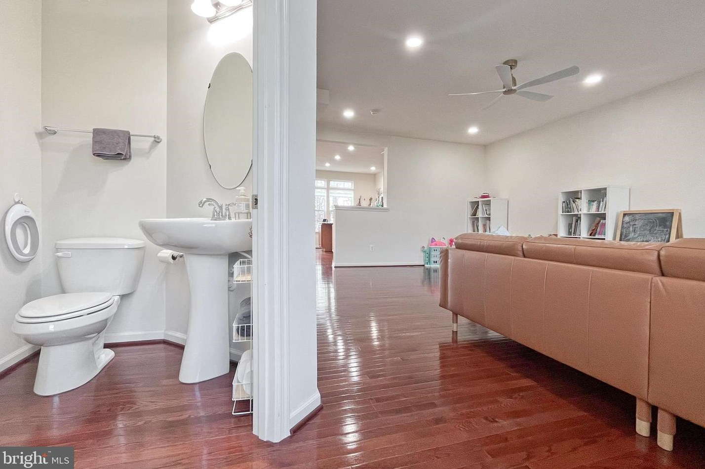 42979 Spyder Pl, Fairfax VA  20152-3480 exterior