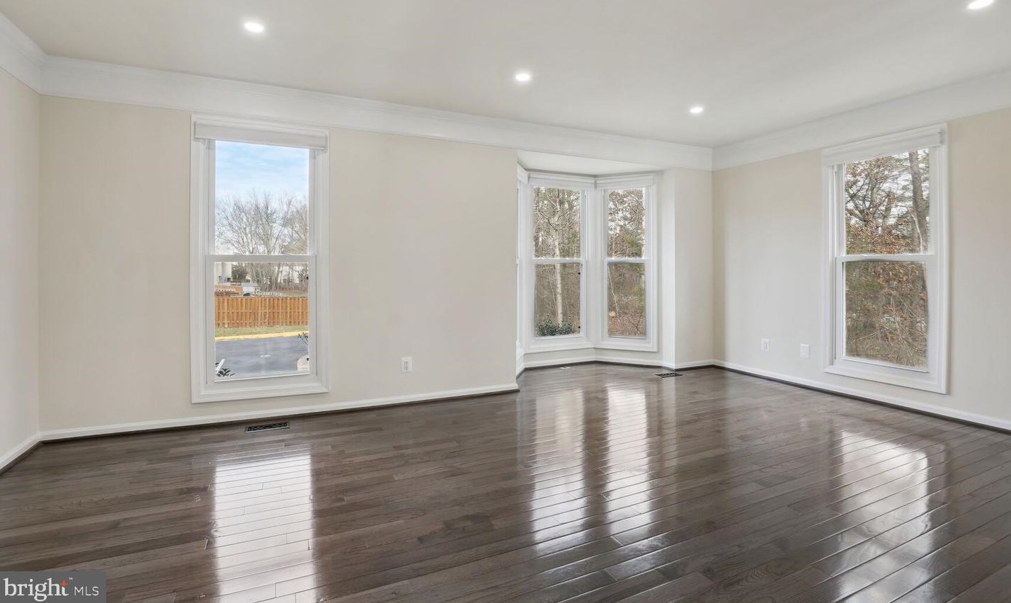 43840 Laburnum Sq, Ashburn, VA 20147