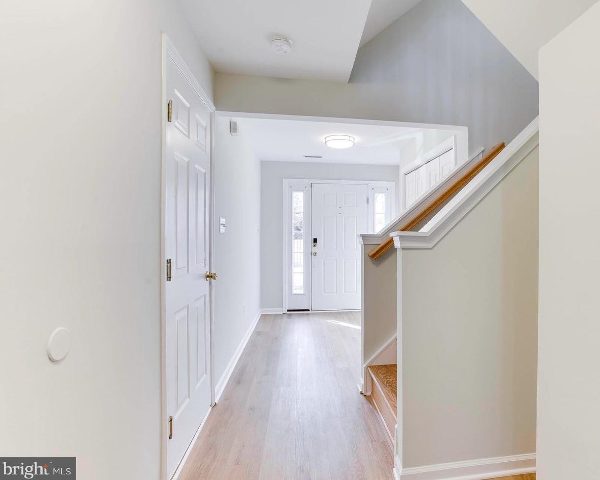 47544 Tenfoot Island Ter, Dulles VA  20165-2457 exterior