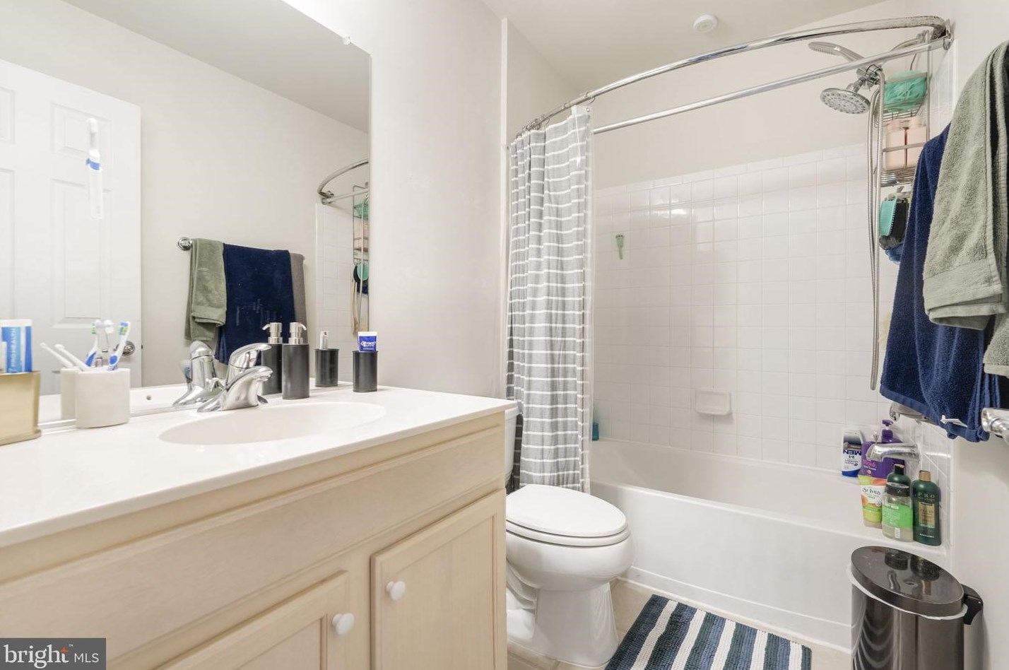 22277 Rampsbeck Ter, Ashburn VA  20148-4146 exterior