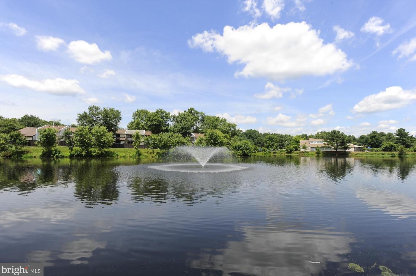 231 Penny Ln, Dulles VA  20164-1607 exterior