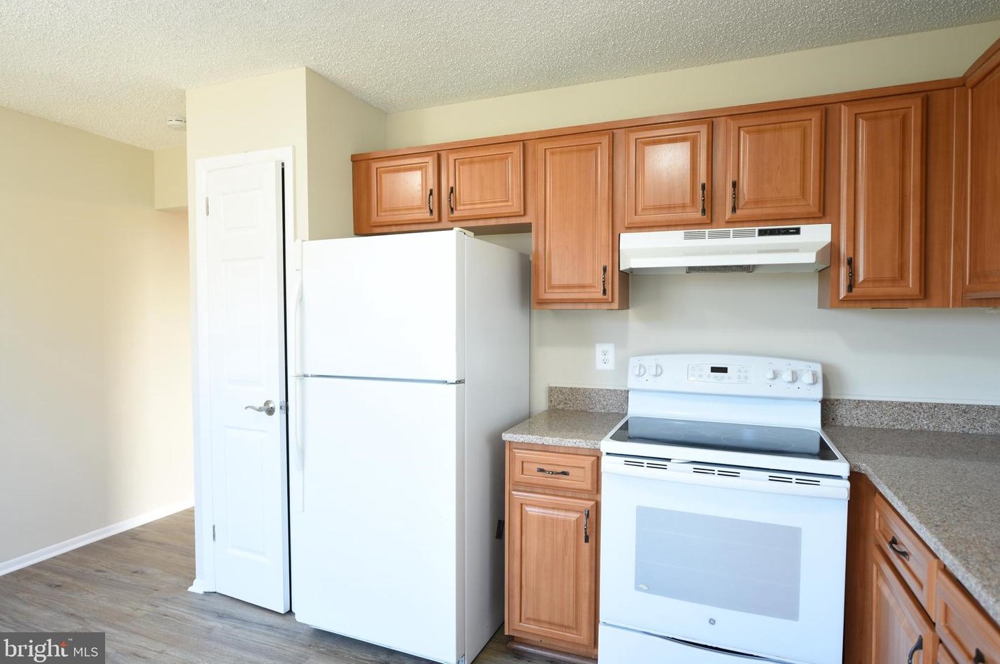 231 Penny Ln, Dulles VA  20164-1607 exterior