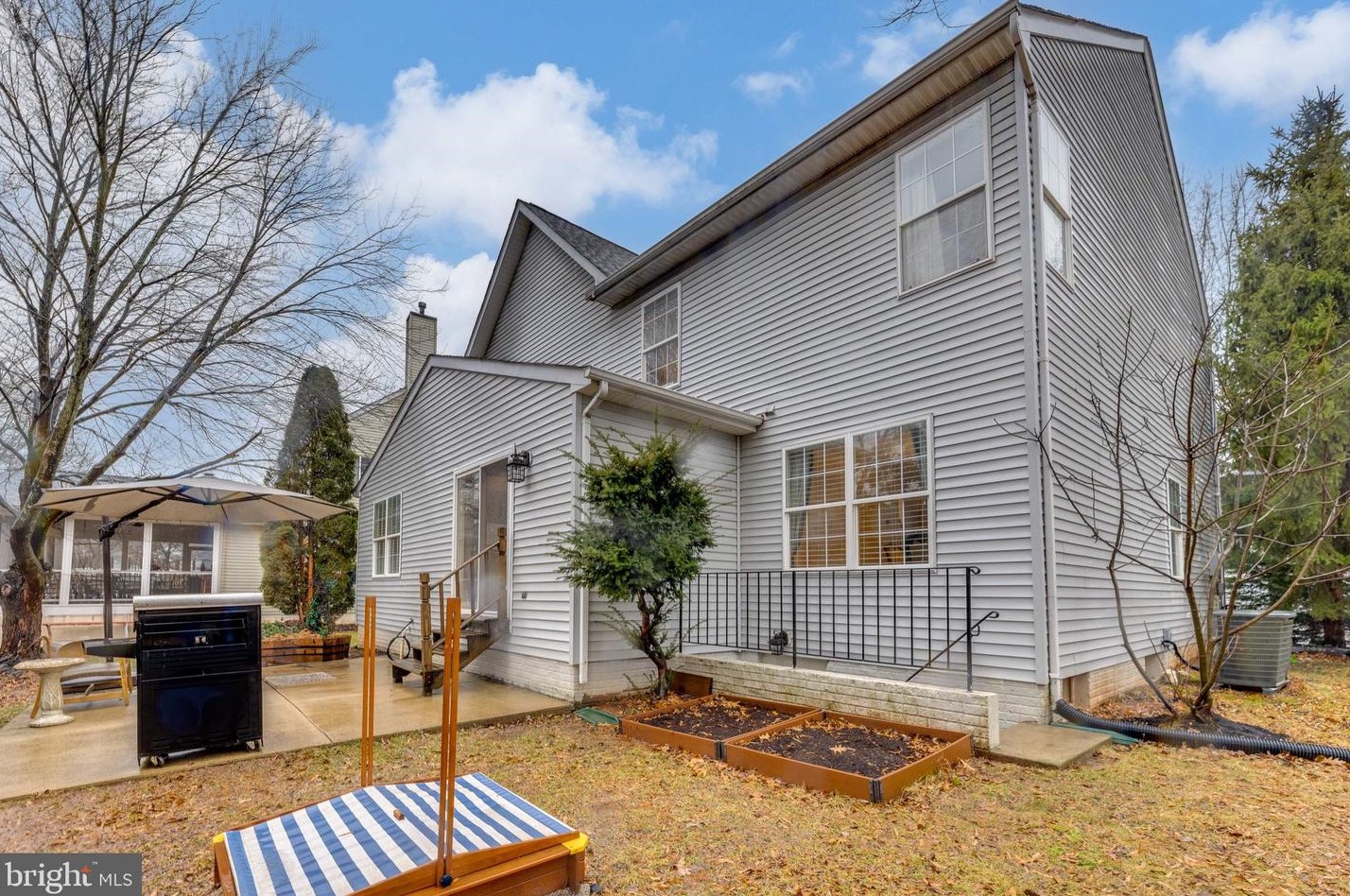 20358 Flushing Meadows Ct, Ashburn VA  20147-3854 exterior